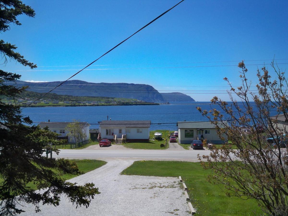 Wildflowers Country Inn Rocky Harbour Exteriör bild